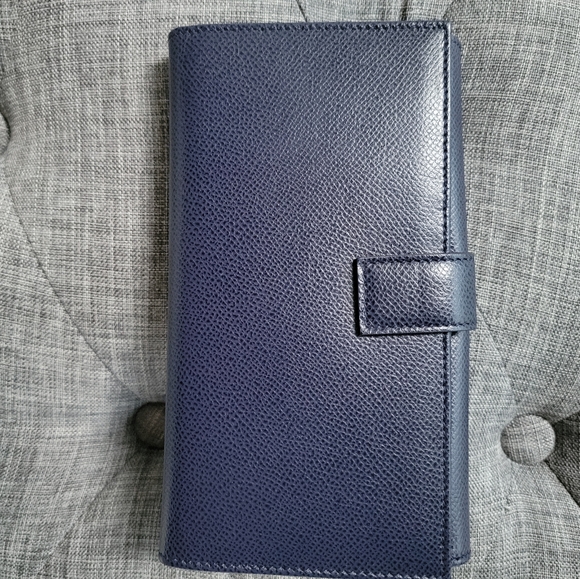 Authentic Salvatore Ferragamo wallet - Picture 5 of 10